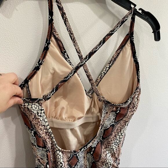 Kona Sol Animal Print Brown One Piece Swimsuit Medium Coverage NWT Sz M - Picture 5 of 9